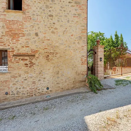 Farmhouse In Il Vecchio Forno Umbro Citta Di Castello Holiday home San Secondo