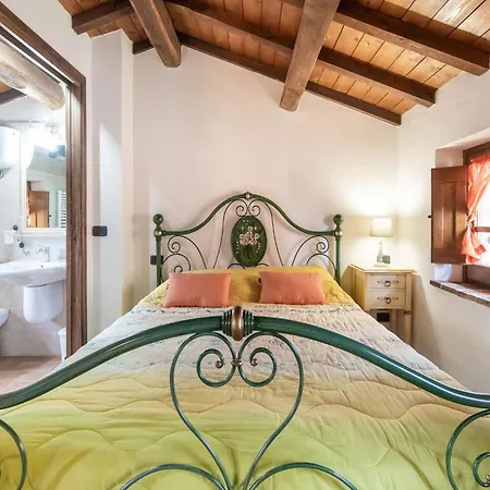 Дом отдыха Farmhouse In Il Vecchio Forno Umbro Citta Di Castello
